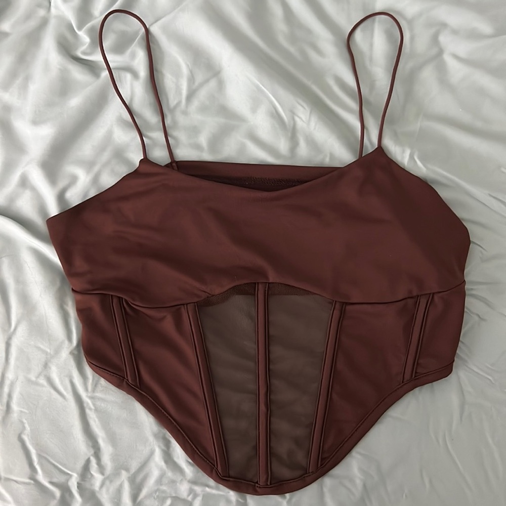 cropped tank top